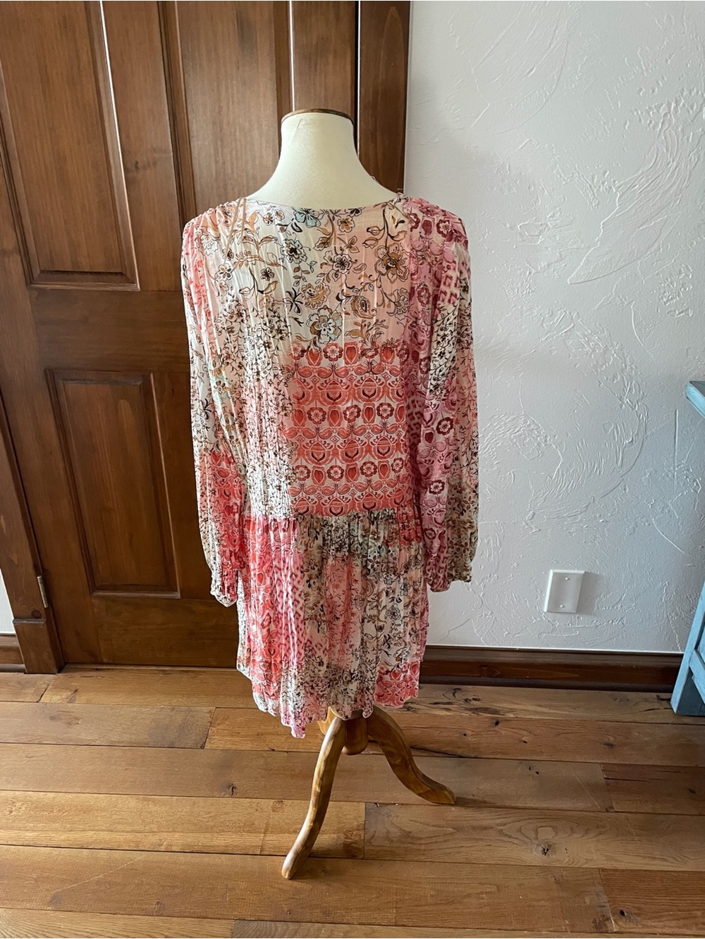 267, Zara Boho V-Neck Pink Floral Tiered Dress, size M - Picture 2 of 3